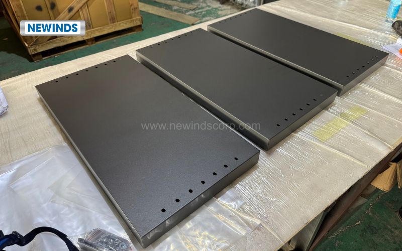 Metal shelving shelf