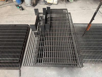 Steel gratings